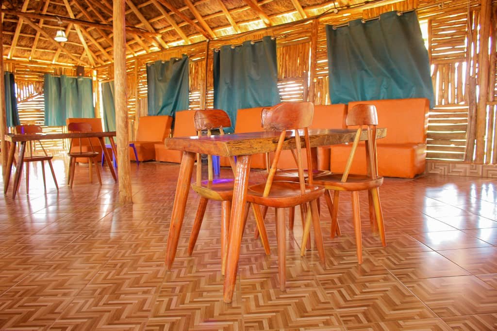 Restaurant seating